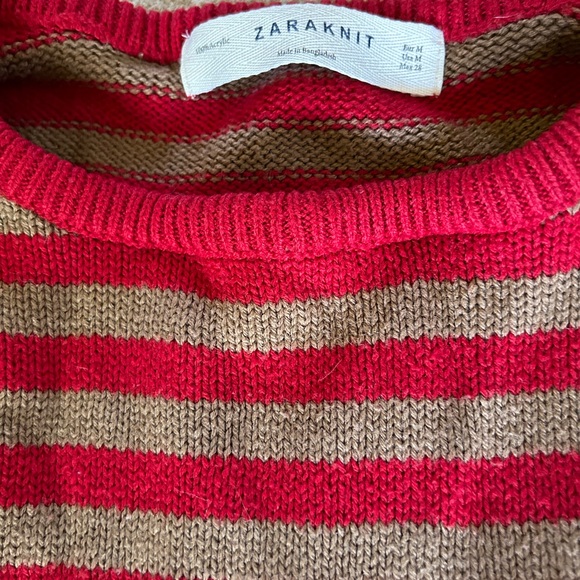 Zaraknit sweater Red/Tan stripes Sz M - Picture 4 of 5